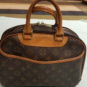 Authentic Louis Vuitton Monogram hand bag